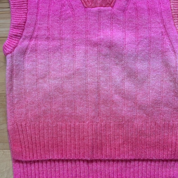 By Anthropologie Ombre Half-Zip Sweater Vest Womens Size Small Ombre Pink - Picture 4 of 7